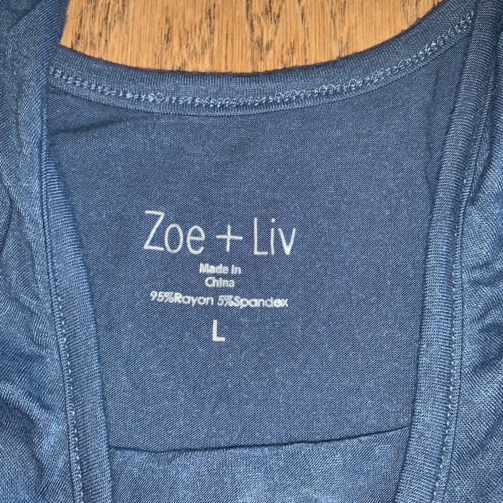 ✨FINAL PRICE✨ Zoe + Liv tank top - Picture 2 of 2